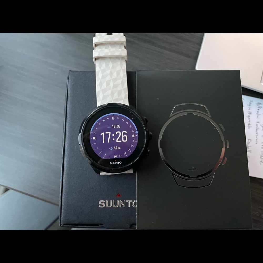 Suunto Spartan Baro, custom in all black case.